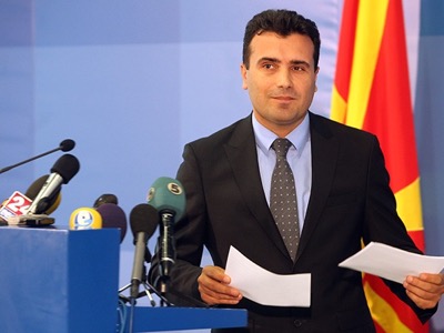 When he was the governor of the Stroumitsa region, Zoran Zaev was accused of having favoured the construction of a commercial centre, and arrested for corruption. His party left the Parliament as a show of support for him. Finally, he was pardoned by the President of the Republic, Branko Crvenkovski, who then took leadership of his party. He was elected President of the SDSM in June 2013.